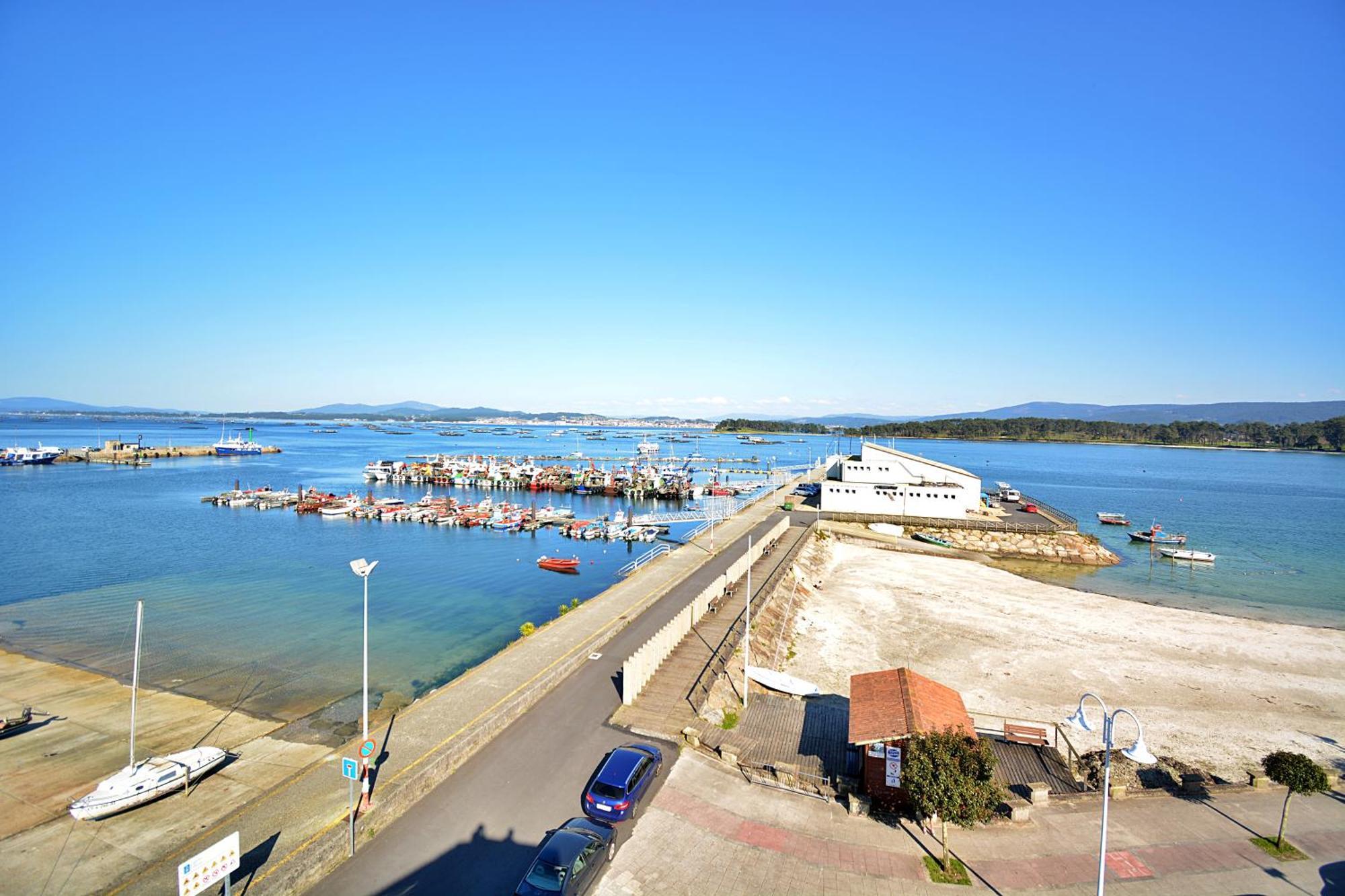 Apartamento Con Terraza Frente Al Mar En O Grove Apartment Exterior photo